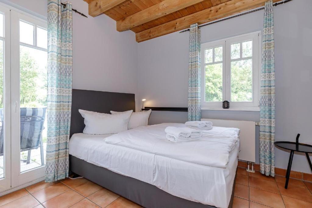 אוסטזיבאד נינהאגן Ostseeferienpark Seepferdchen Direkt An Der Ostsee - Perfekt Fuer Familien מראה חיצוני תמונה